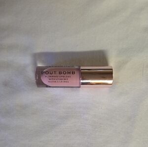 Pout Bomb Plumping Lipgloss With Vit E Candy Pink Makeup Revolution London